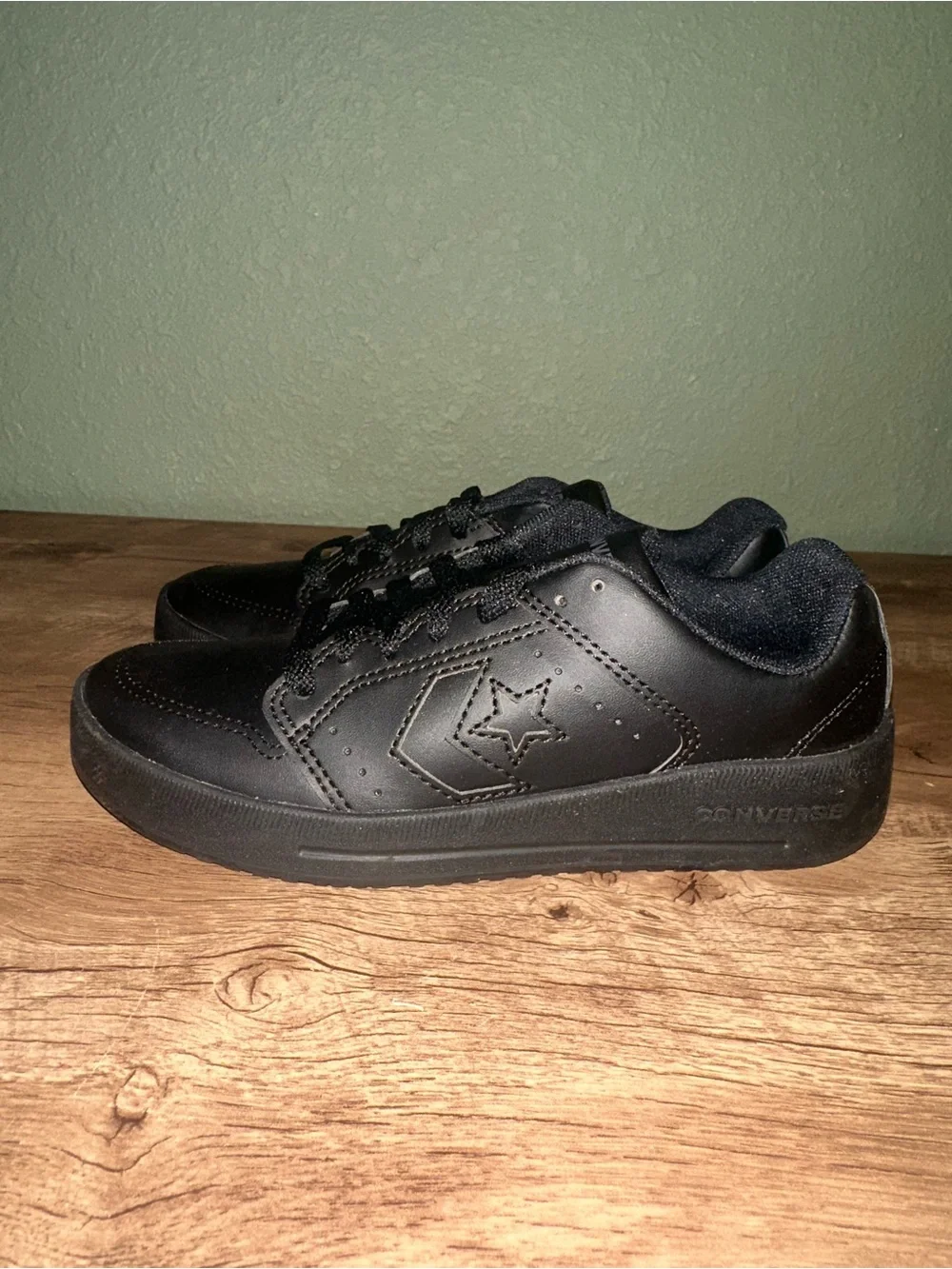 Converse boys Black Low-Top Leather Sneakers